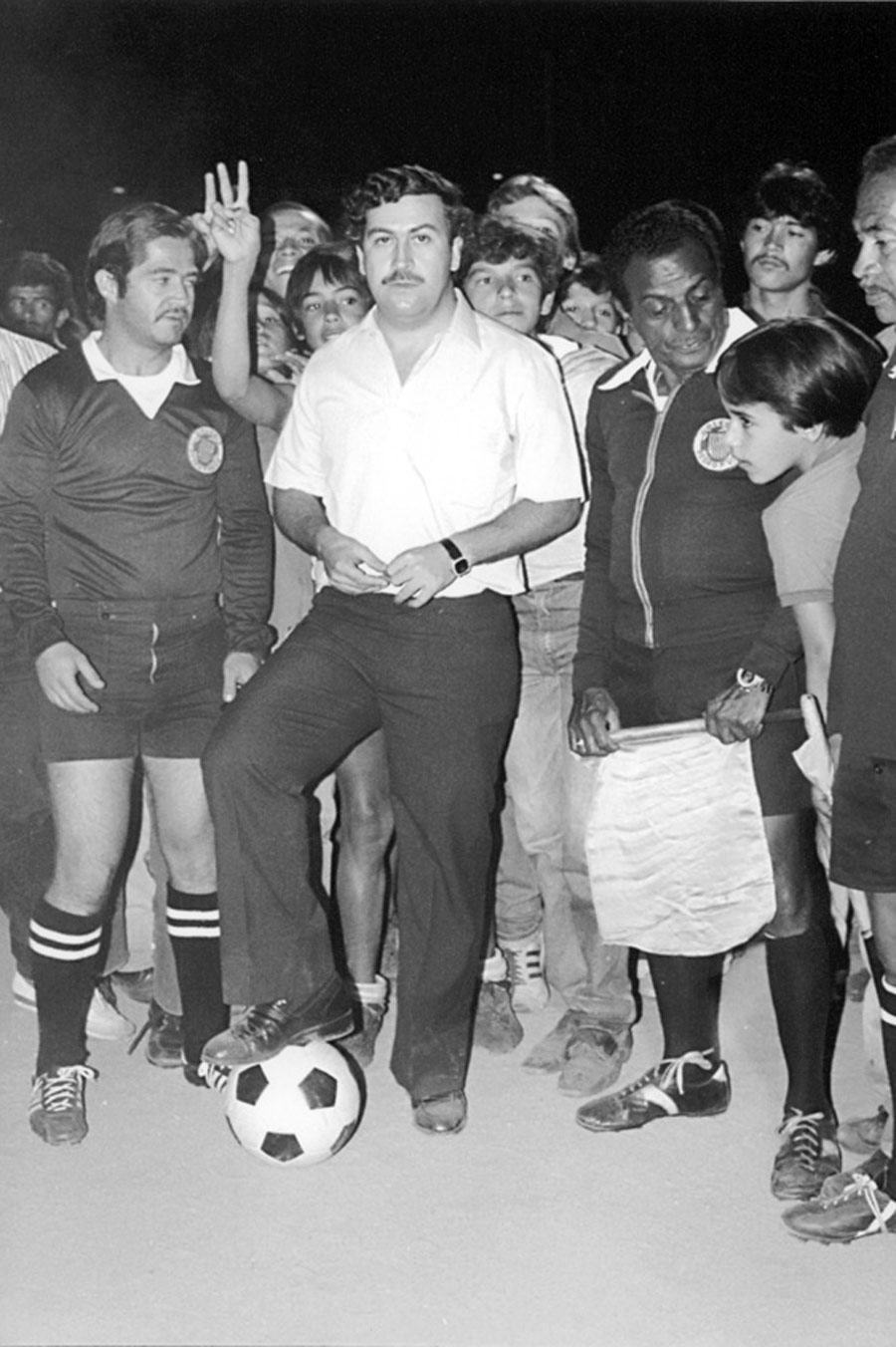 Pablo Escobar en el colegio: la educación de un capo - Revista Bacánika