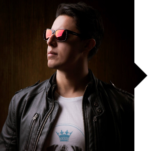 Mario Cuevas Revista Bacánika